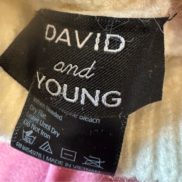 The Nutcrackers Winter Hat by David and Young - Picture 4 of 5